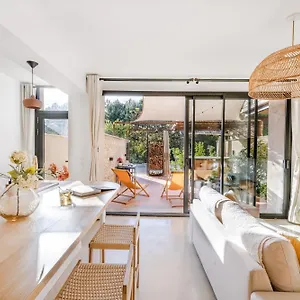 https://herms-suite-prive-bord-de-rivire.hotels-rhonealpes.com